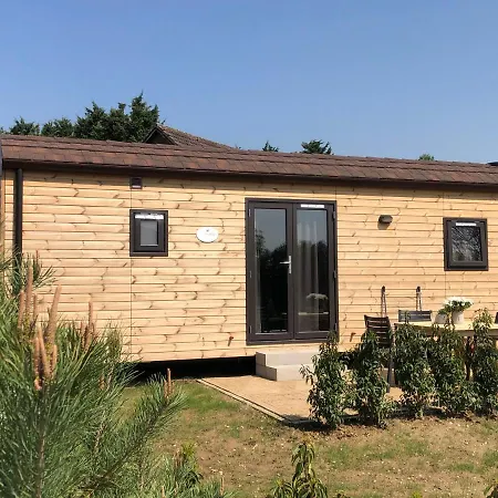 Family Woodlodge High Chaparral Kemp