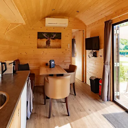 Campsite Family Woodlodge High Chaparral *