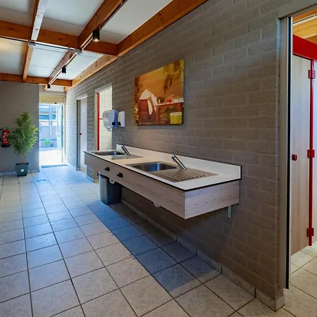 Kemping Family Woodlodge High Chaparral *